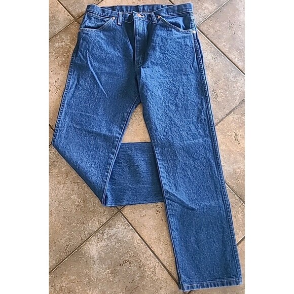 Wrangler Jeans Men 35x30 Straight Leg 13MWZ Denim Blue Jeans Western VTG Cowboy - Picture 1 of 7